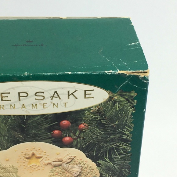 Vintage Christmas Tree Ornament O Holy Night Hallmark 1996 - Picture 8 of 8